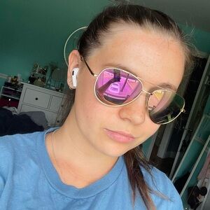 PEEPERS SUNGLASSES